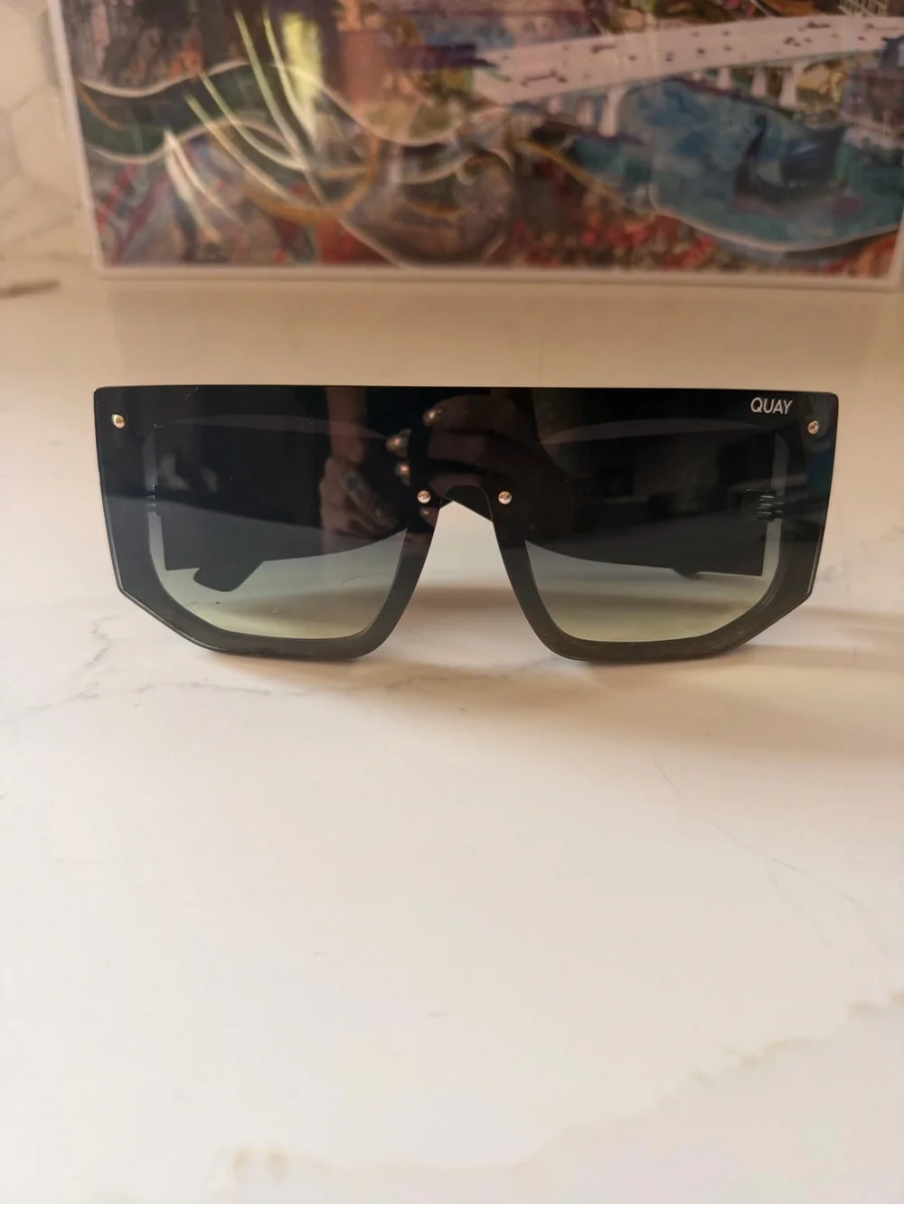 Quay Australia Black Men’s Sunglasses with Thick Logo Arms